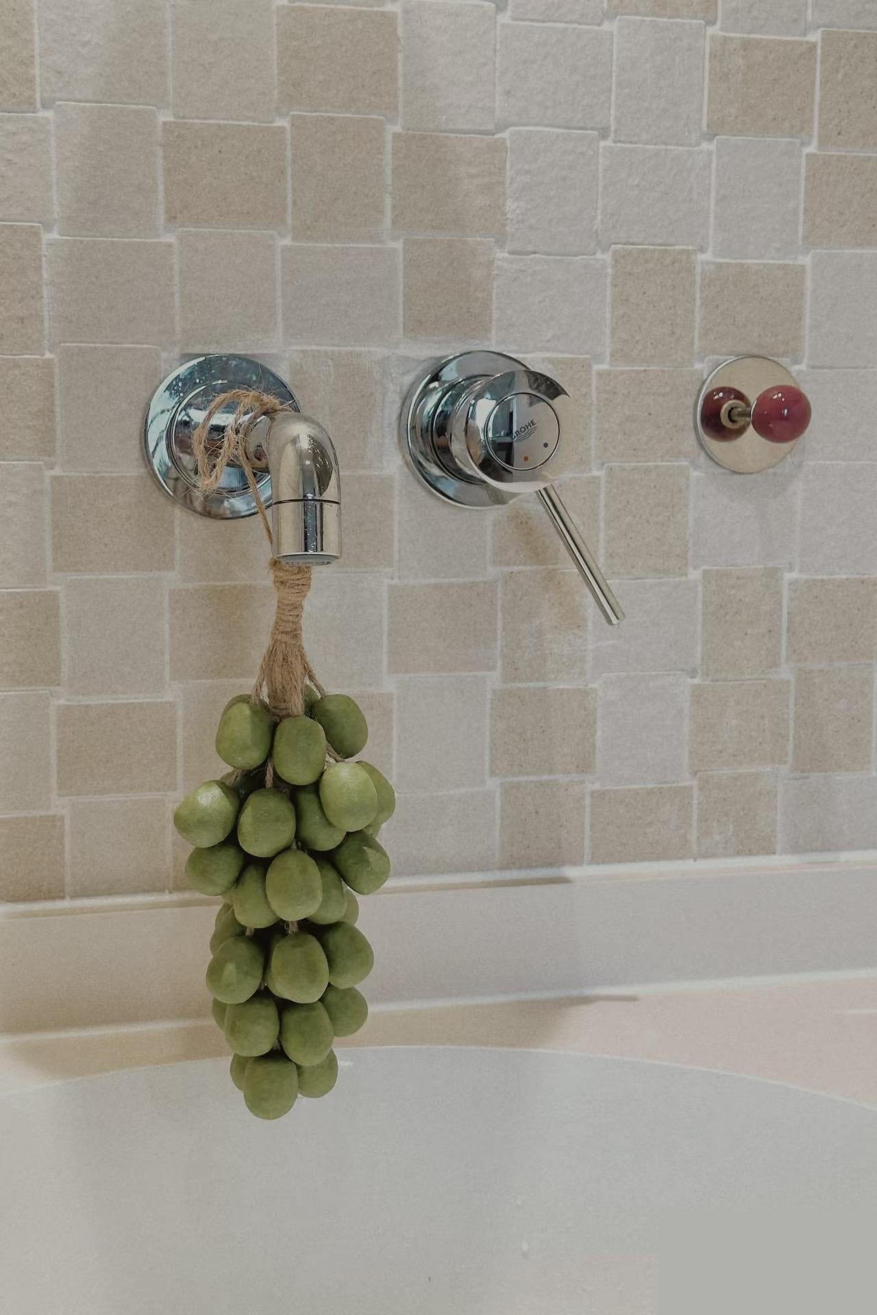 VitaGrape™ – Savon Naturel en Forme de Raisin